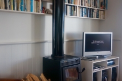 Oneroa Beachfront Cottage Beach Fireplace